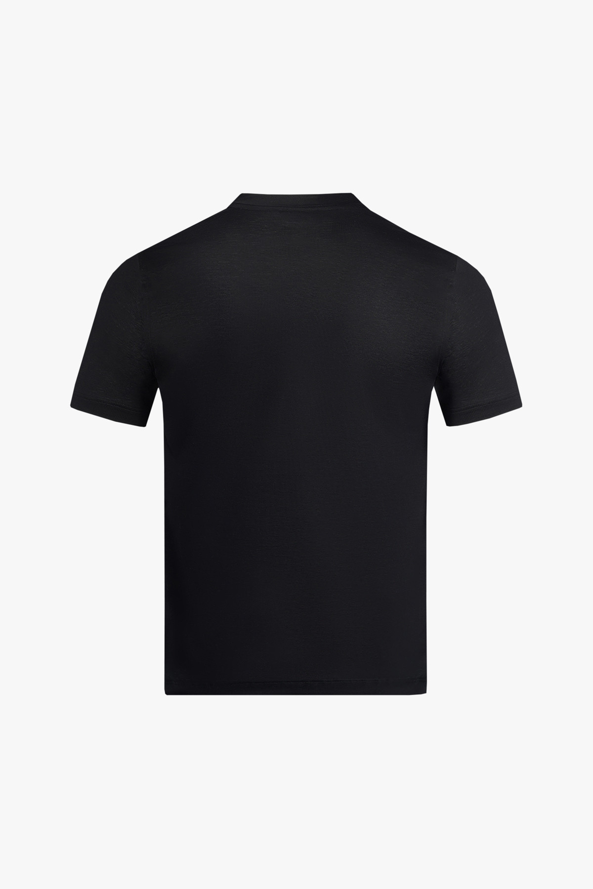 Black T-shirt,