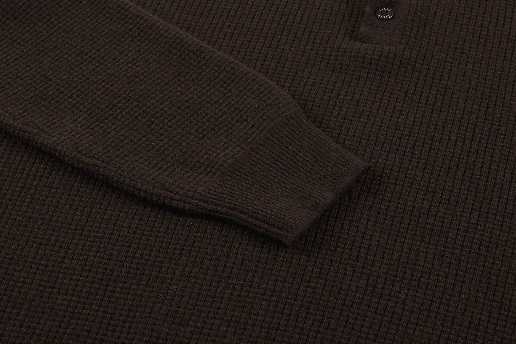 Brown buttoned polo shirt, 