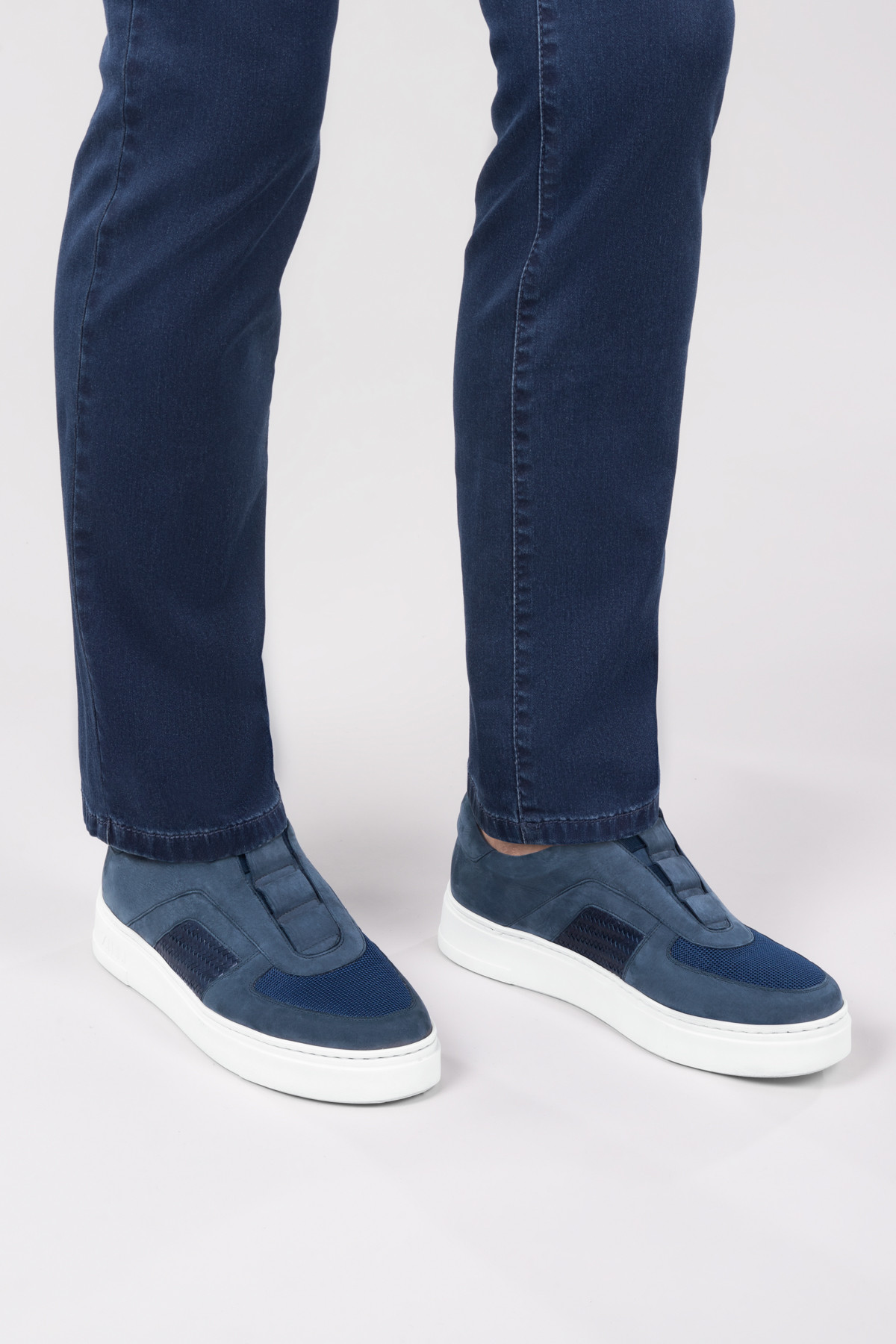 Navy-blue sneakers in suede calfskin, weaved calfskin and technical fabric
